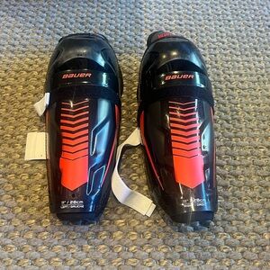Bauer Ice Hockey knee/shin guards